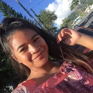 Meet your Posher, Crystal